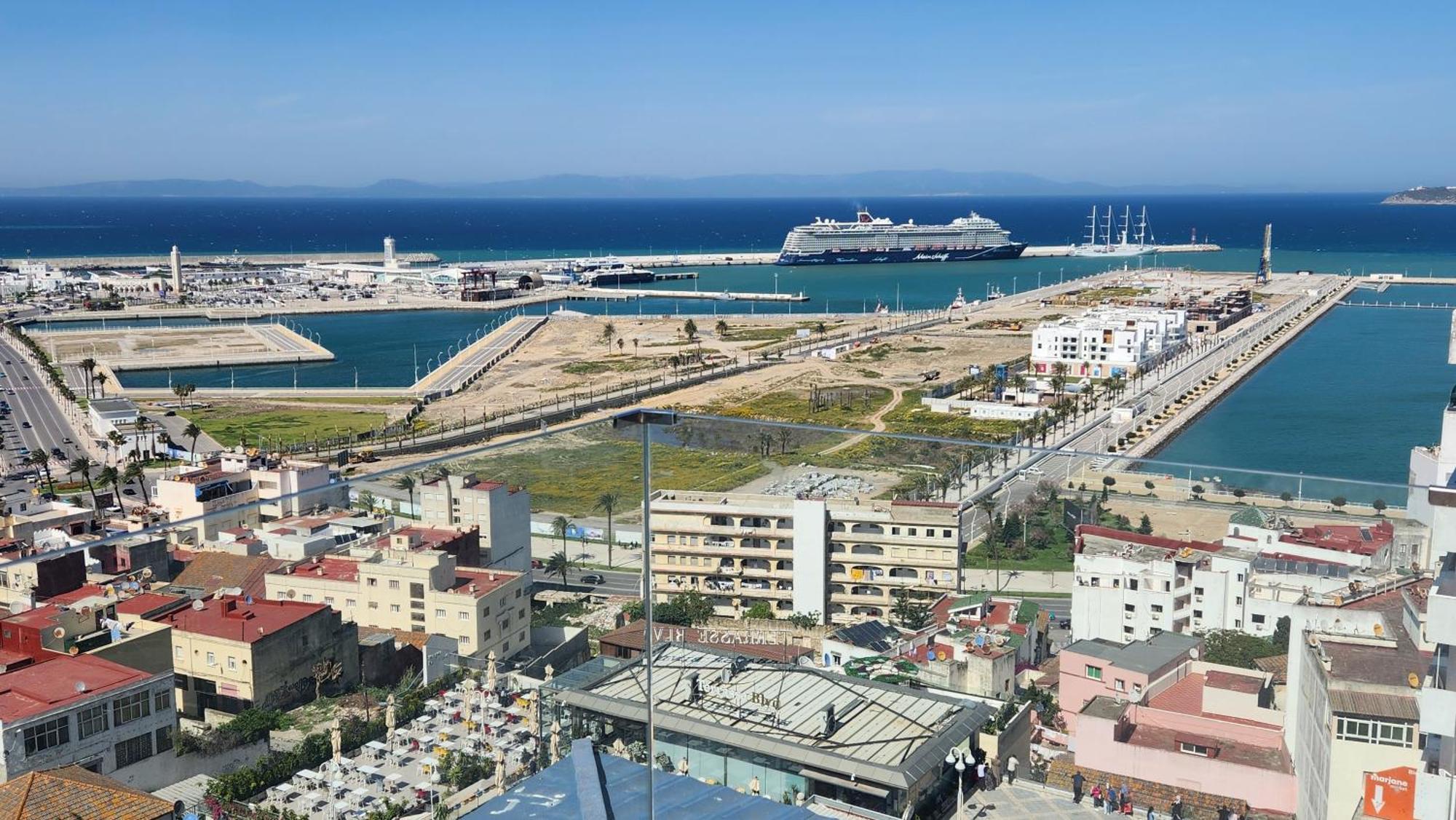 Magnifique Penthouse 160M2 Terrasse 90M2 Vue Mer Tanger Exteriör bild