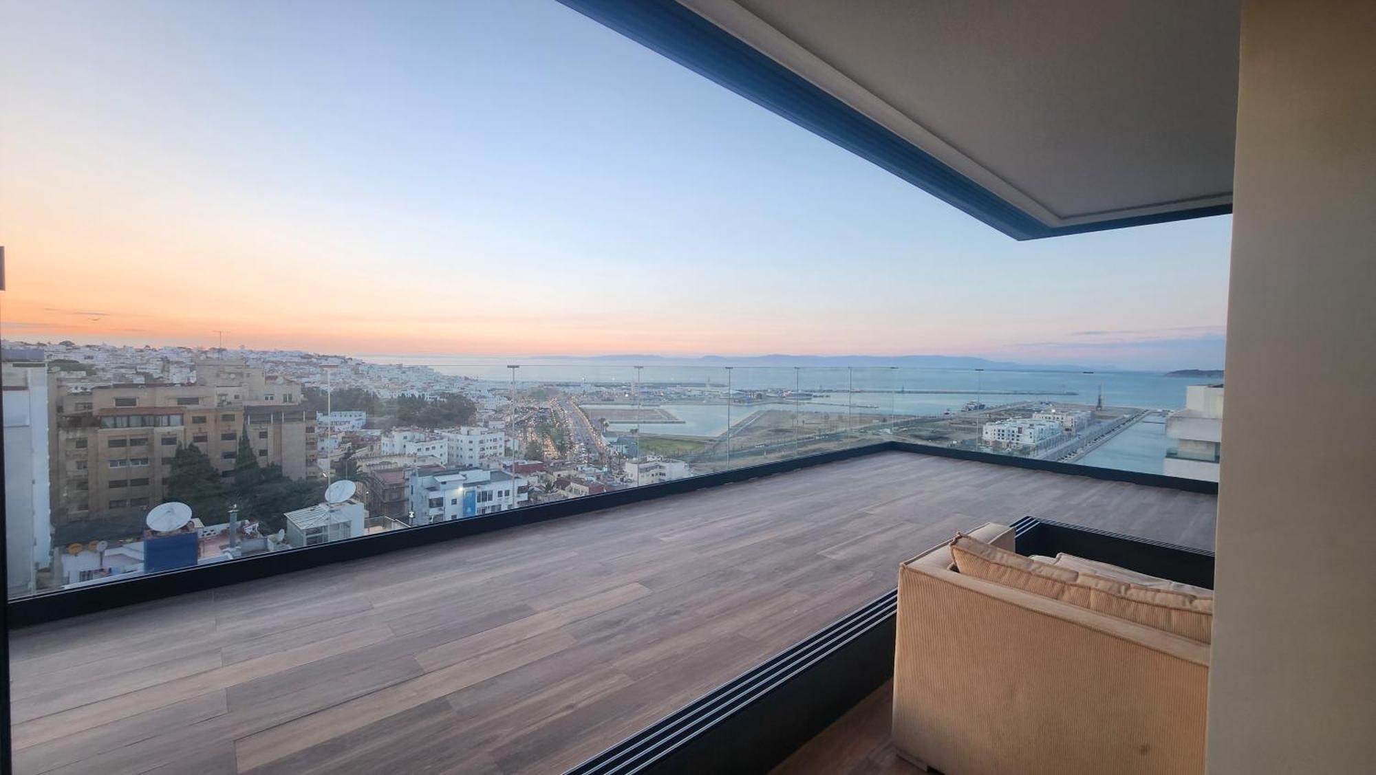Magnifique Penthouse 160M2 Terrasse 90M2 Vue Mer Tanger Exteriör bild