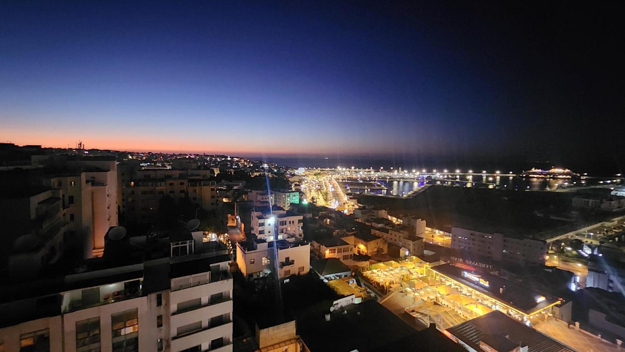Magnifique Penthouse 160M2 Terrasse 90M2 Vue Mer Tanger Exteriör bild